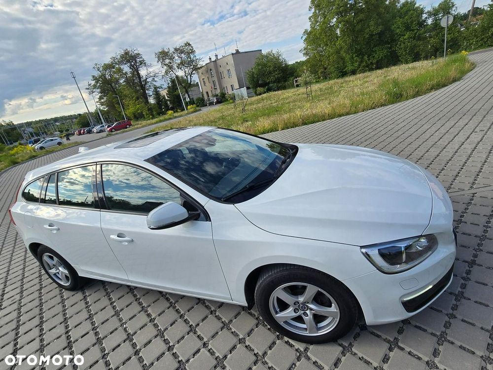 Volvo V60 D2 Geartronic Summum - 15