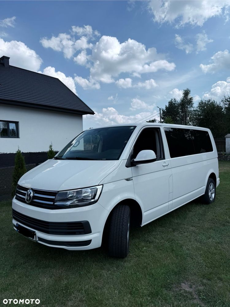 Volkswagen Caravelle - 1