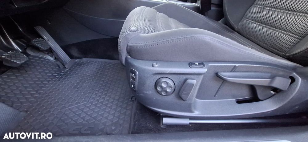 Volkswagen Passat CC - 15