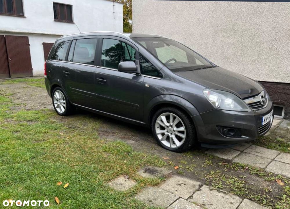 Opel Zafira 1.8 Cosmo EU5 - 11