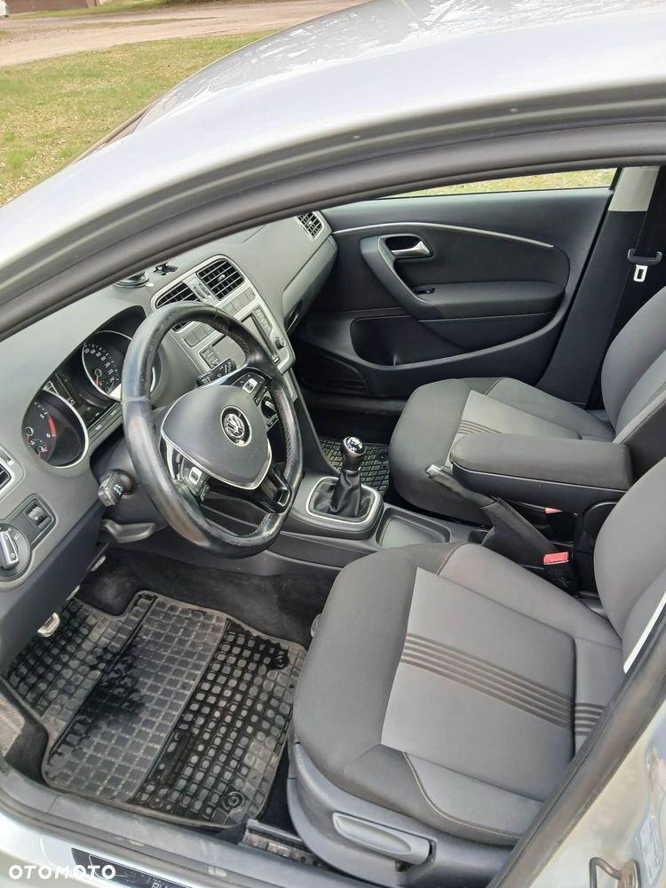 Volkswagen Polo 1.4 TDI Blue Motion Technology Allstar - 7