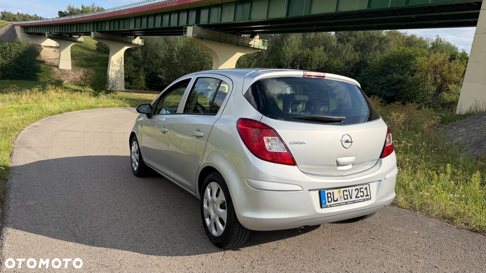 Opel Corsa 1.4 16V Color Edition - 31