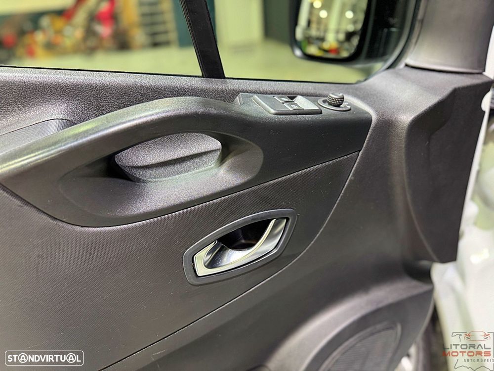 Renault Trafic 1.6 dCi L2H1 1.2T - 15