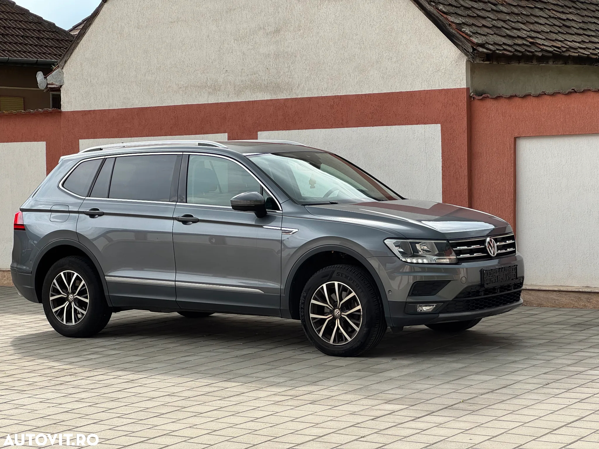 Volkswagen Tiguan Allspace 2.0 TDI SCR DSG Comfortline - 35