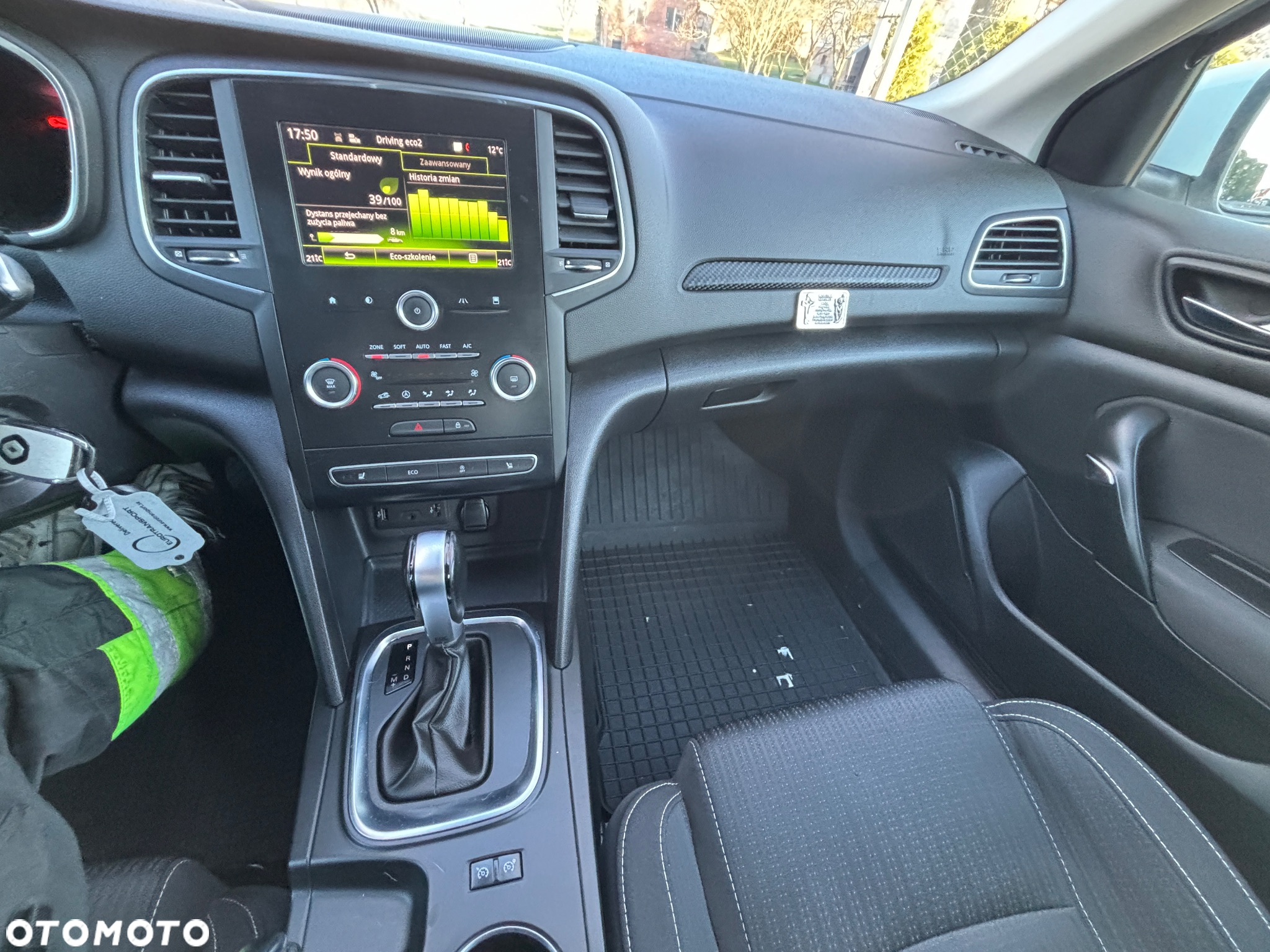 Renault Megane 1.5 dCi Intens EDC - 21