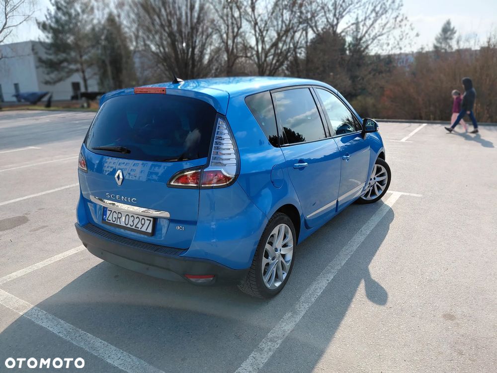 Renault Scenic 2.0 dCi Bose - 8