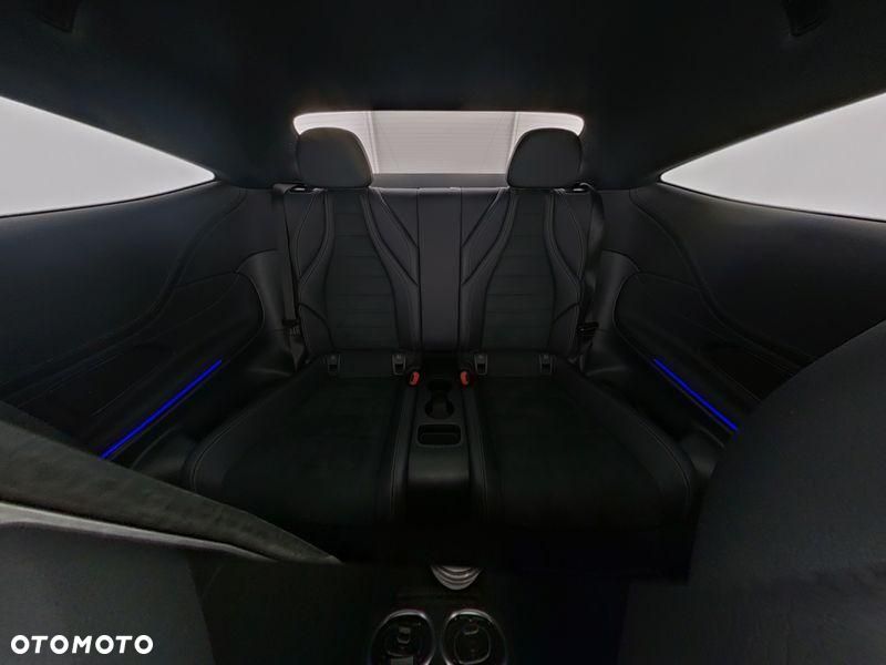 Mercedes-Benz CLE - 8