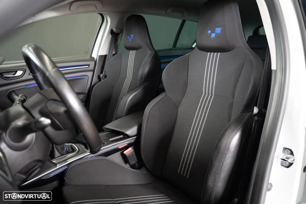 Renault Mégane Sport Tourer 1.5 Blue dCi GT Line — fotografia 15