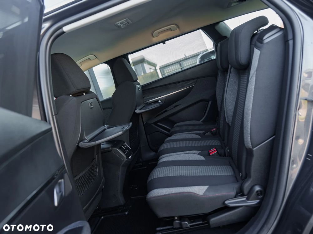 Peugeot 5008 - 12