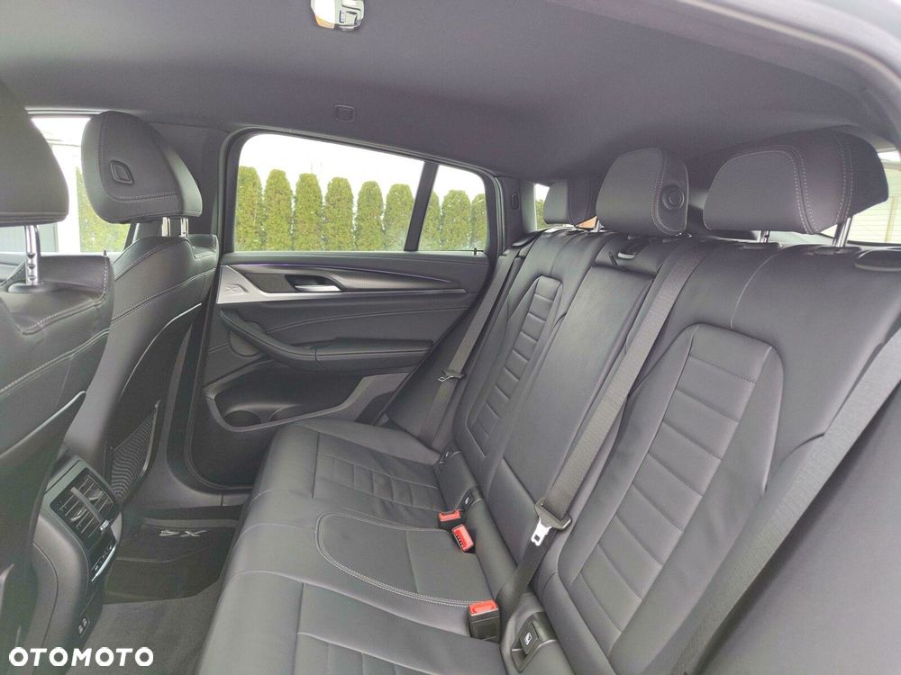 BMW X4 - 18