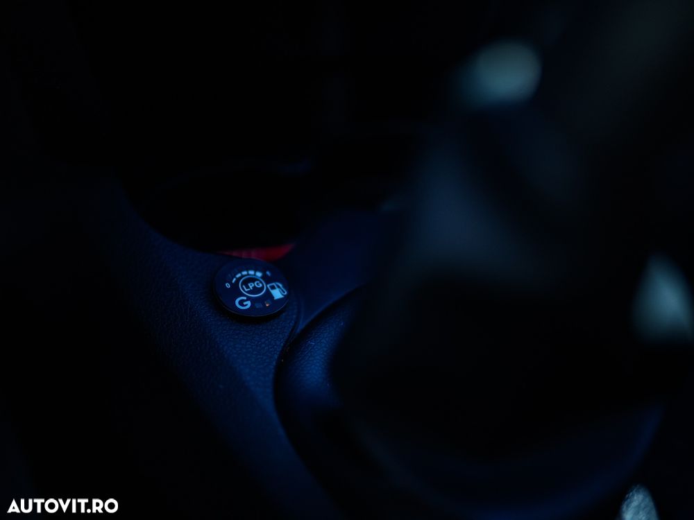 Dacia Sandero TCe 90 MT5 Comfort - 10