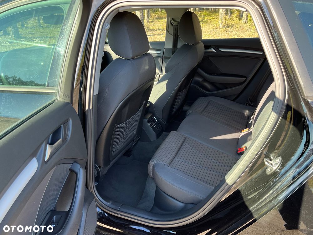 Audi A3 Sportback 35 TFSI Sport S tronic - 13