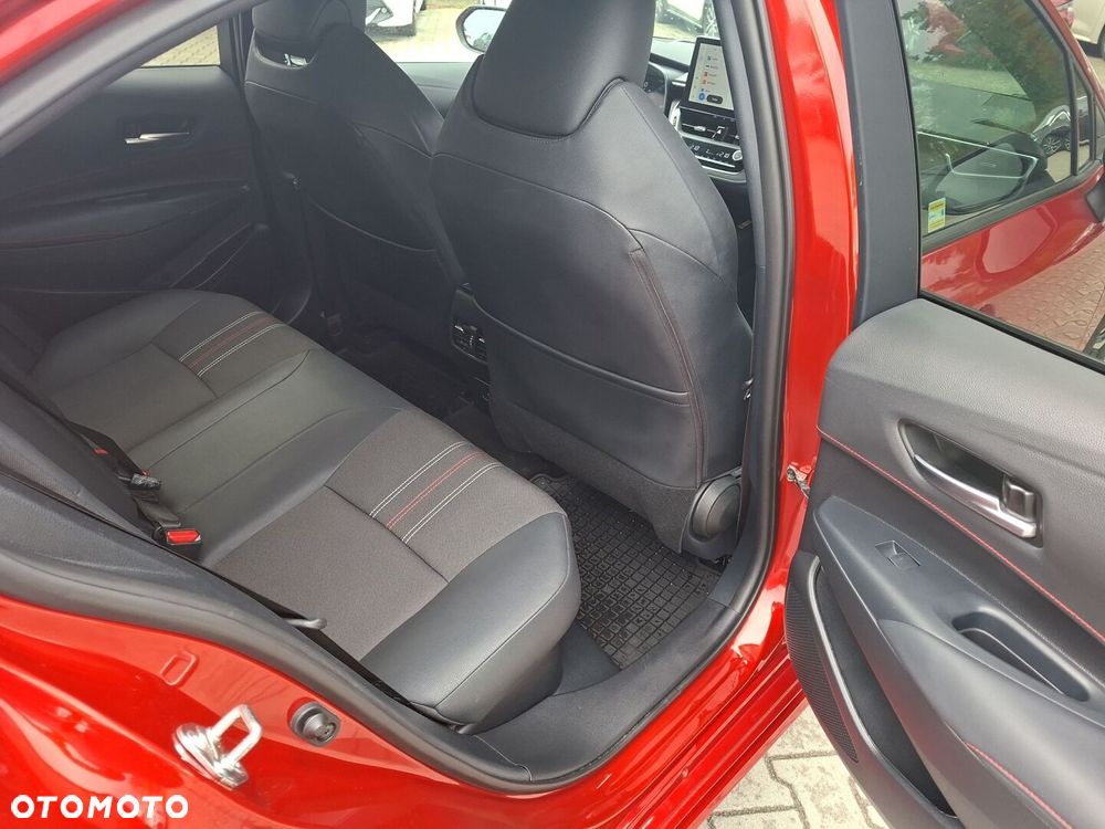 Toyota Corolla - 10