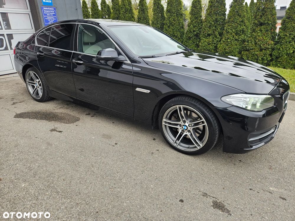 BMW Seria 5 520d xDrive Luxury Line - 4