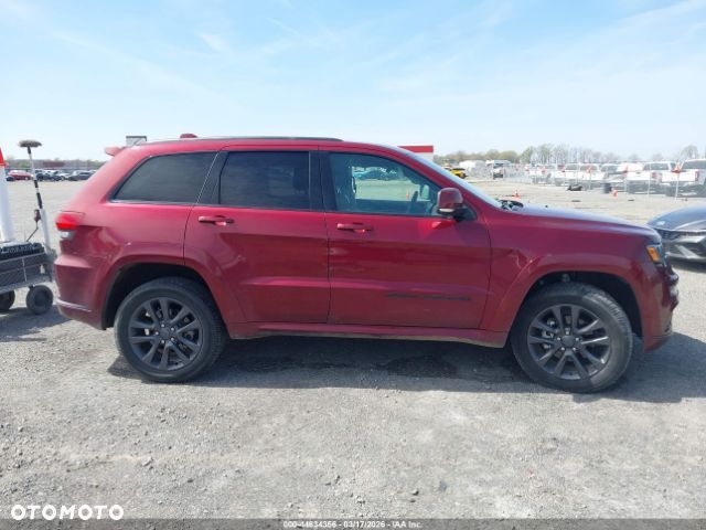 Jeep Grand Cherokee - 12