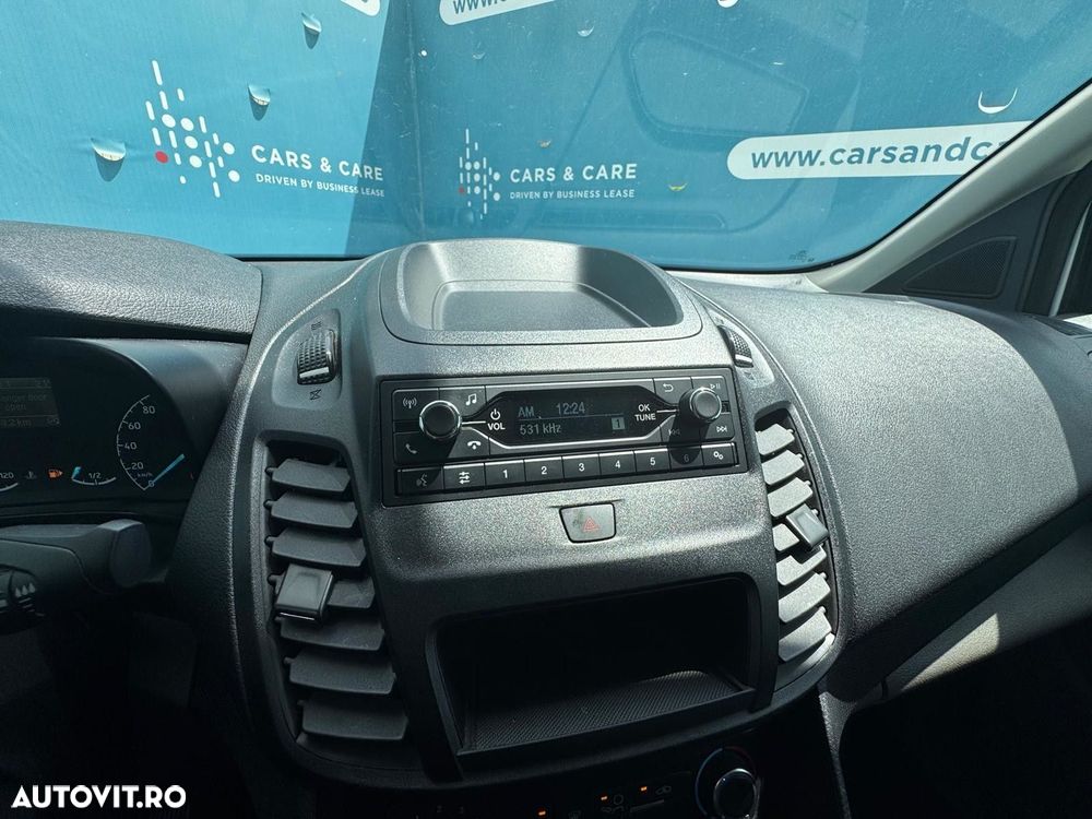Ford Transit Connect - 12