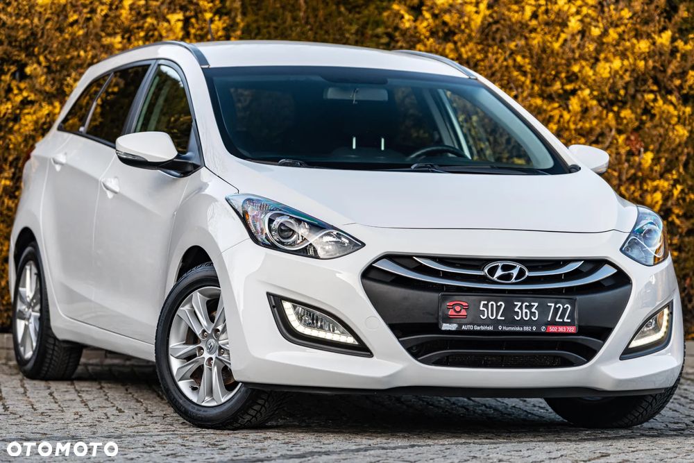 Hyundai i30 blue 1.6 GDI Passion - 12