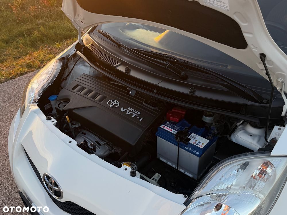 Toyota Yaris - 38