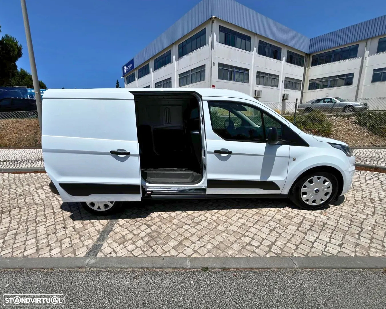 Ford TRANSIT CONNECT 1.5 EcoBlue L2 Trend - 25