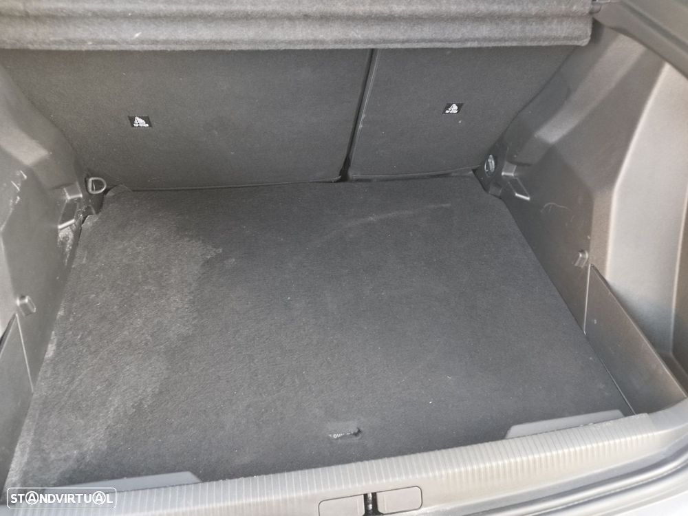 Peugeot 2008 1.2 PureTech Active - 11