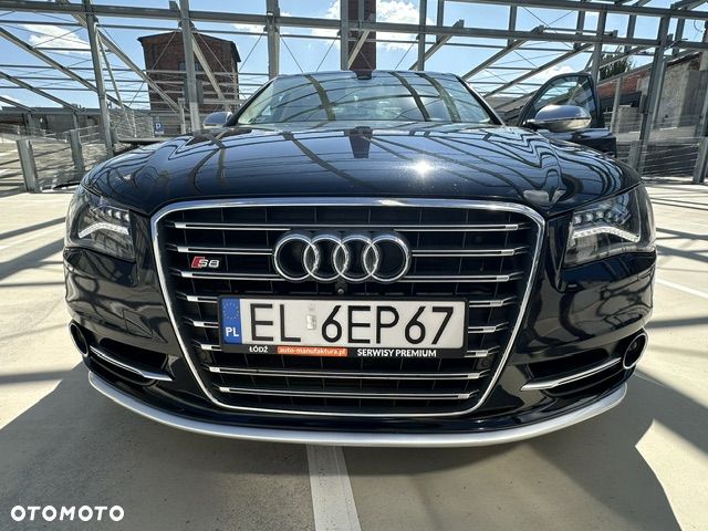 Audi S8 - 29