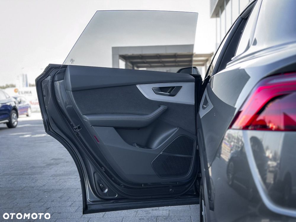 Audi Q8 - 36
