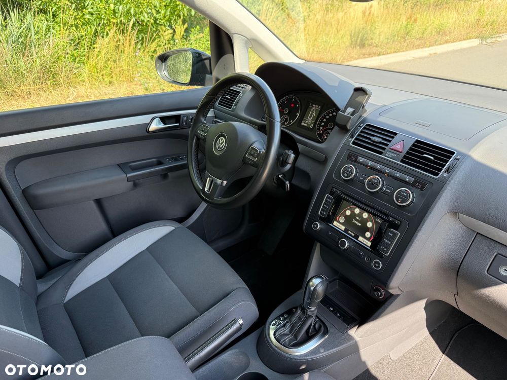 Volkswagen Touran 2.0 TDI DPF DSG Life - 18