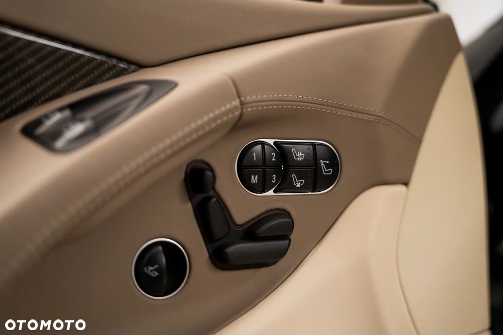 Mercedes-Benz SL 65 AMG - 18