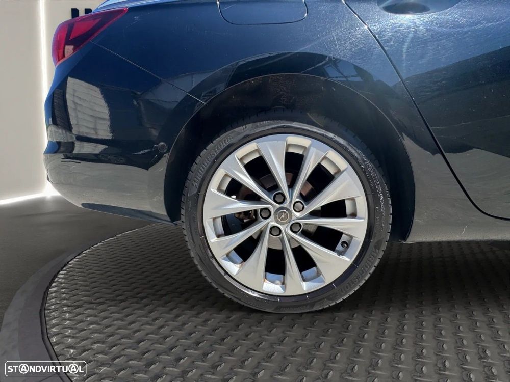 Opel Astra 1.0 Edition S/S J17 - 11