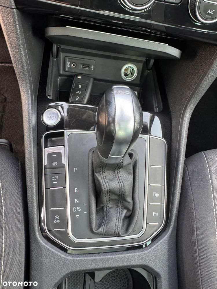 Volkswagen Golf Sportsvan 2.0 TDI (BlueMotion Technology) DSG Highline - 28