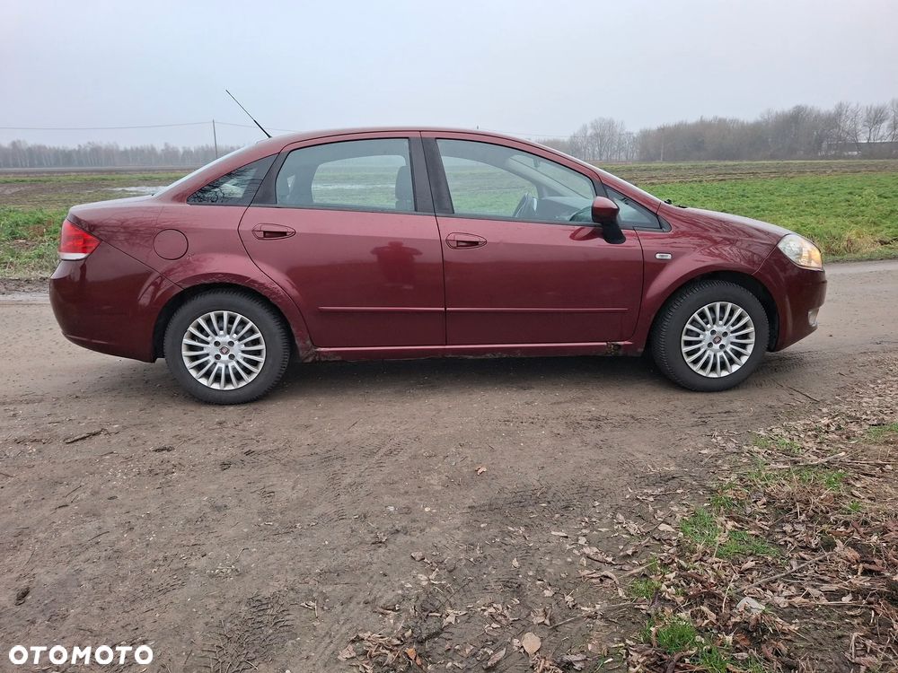 Fiat Linea 1.4 T-Jet 16V Dynamic - 12