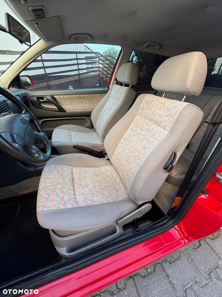 Volkswagen Polo - 24