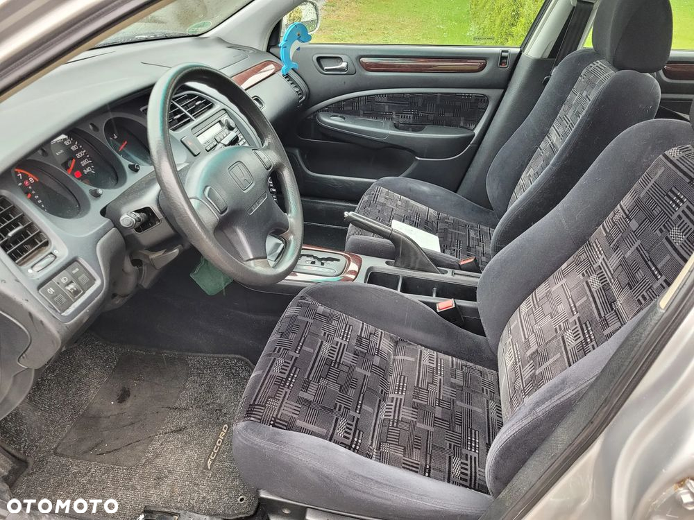 Honda Accord 2.0 ES - 9