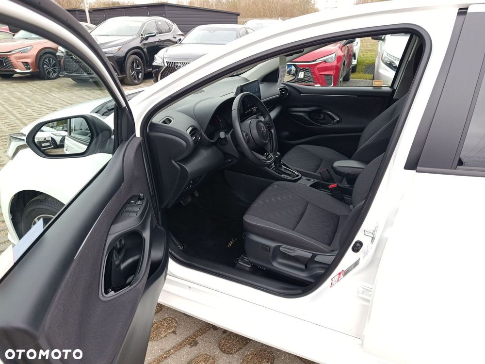 Toyota Yaris Hybrid 1.5 Style - 23