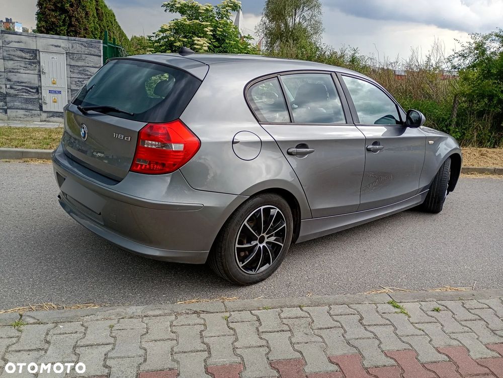 BMW Seria 1 118d DPF Edition Lifestyle - 32