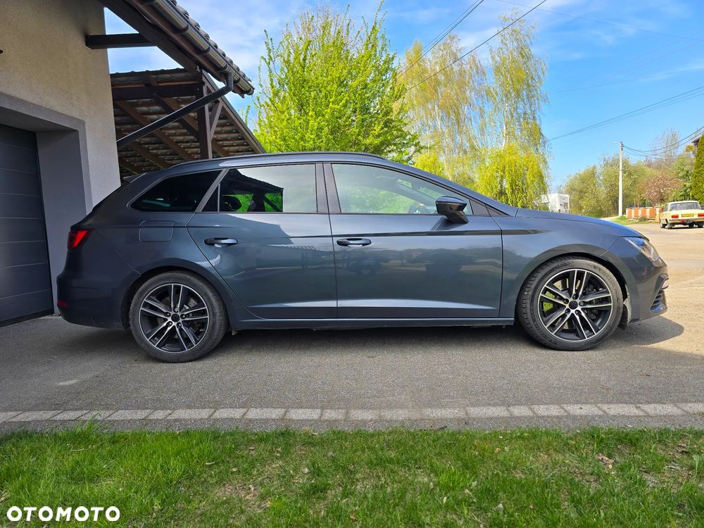 Seat Leon Sportstourer 2.0 TSI Cupra Performance Black S&S 4Drive DSG - 2