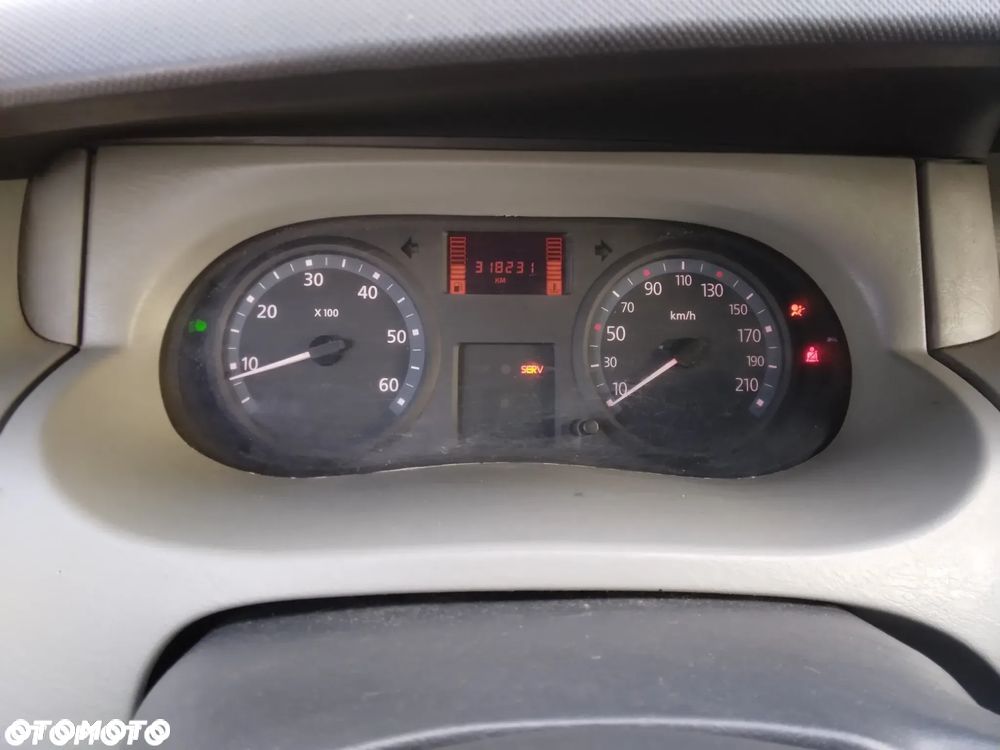 Renault Trafic - 14