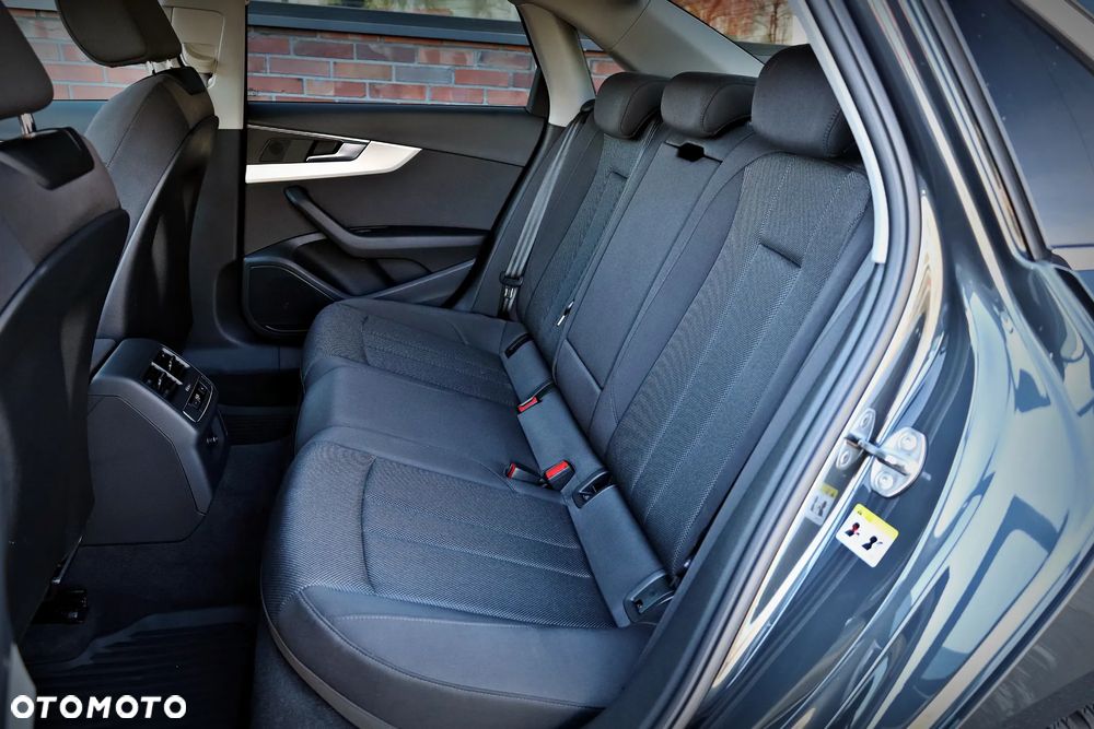 Audi A4 Limousine - 25