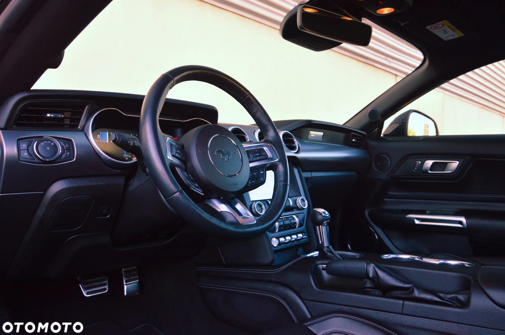 Ford Mustang 5.0 V8 GT - 16