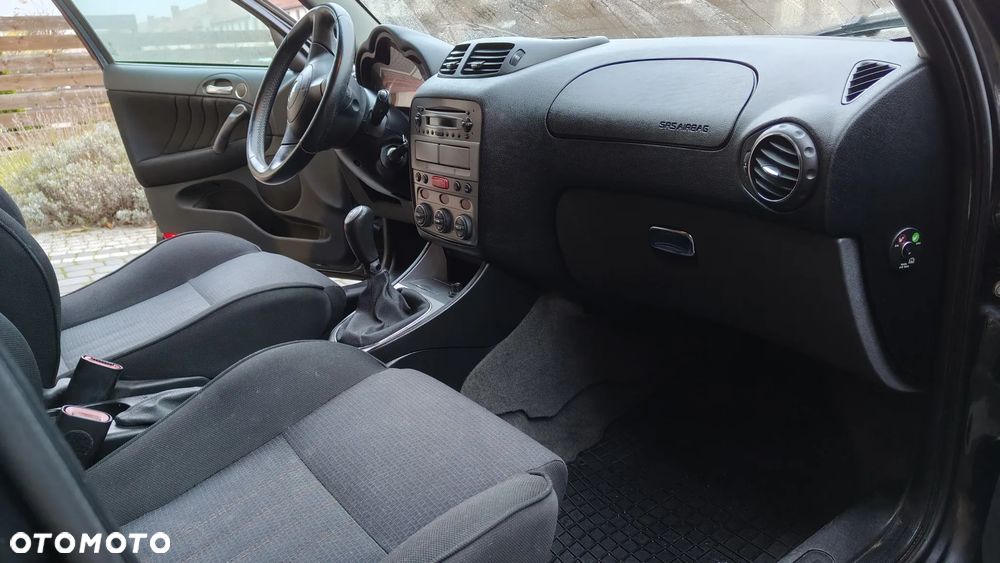 Alfa Romeo 147 - 14