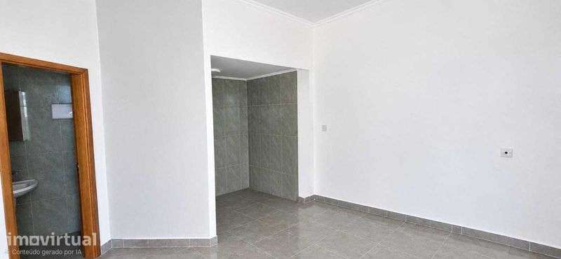 Loja á Venda | 45 m² | Laranjeiro - Almada - Grande imagem: 5/5