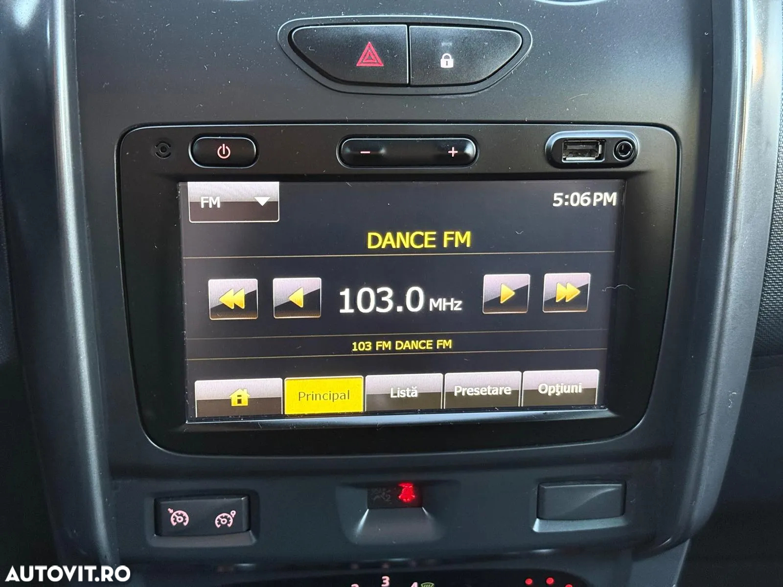 Dacia Duster 1.5 dCi 4x4 Laureate - 28