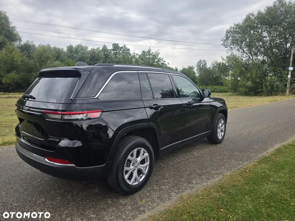 Jeep Grand Cherokee - 33