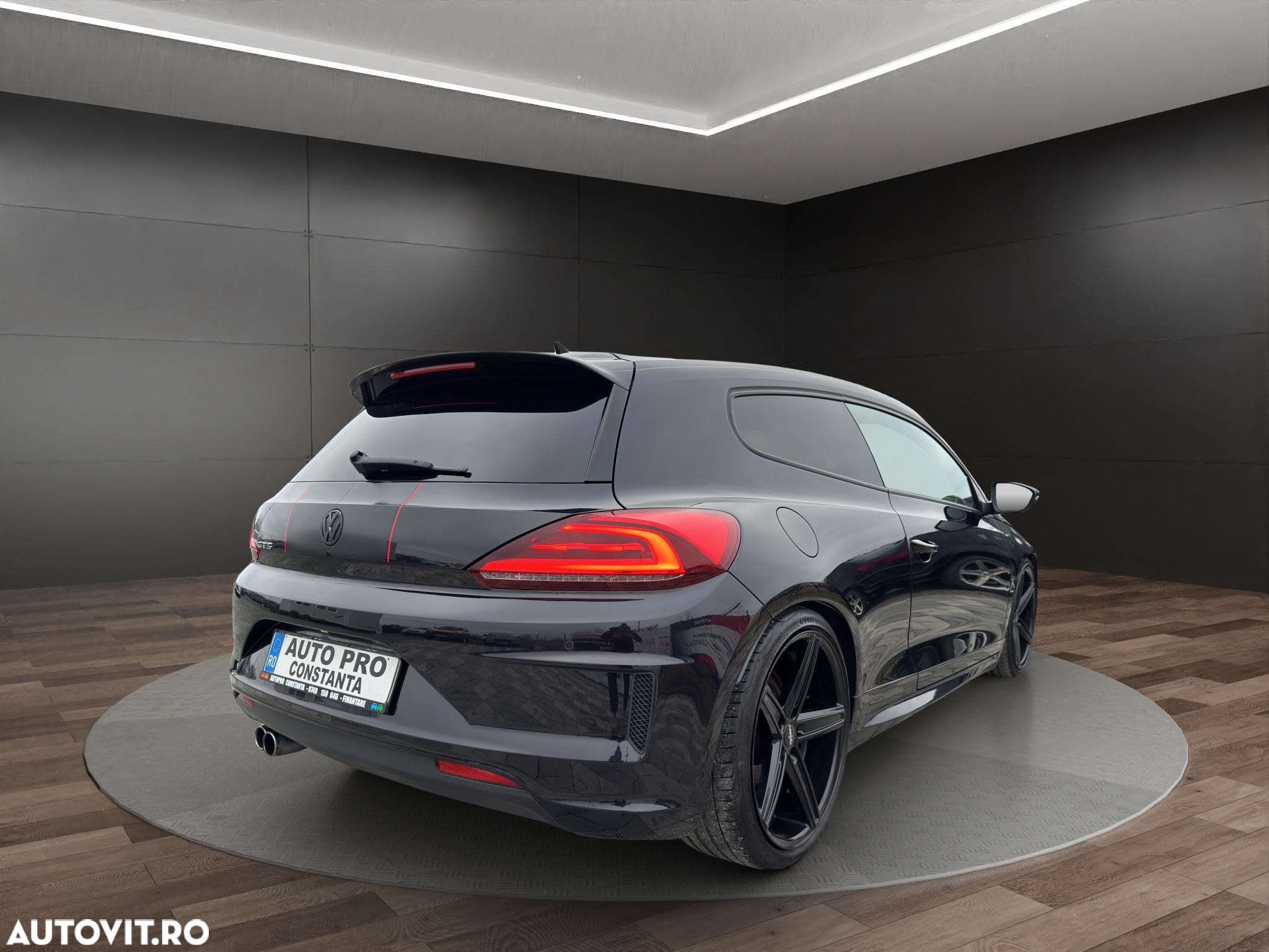 Volkswagen Scirocco 2.0 GTS (BlueMotion Technology) DSG - 3