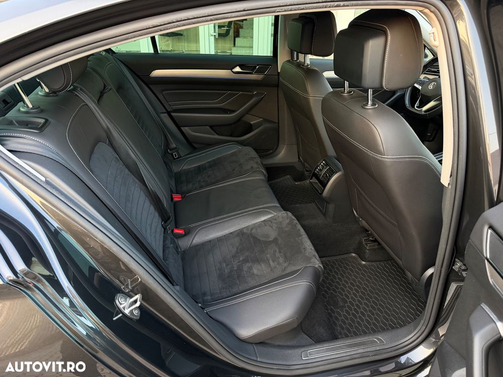 Volkswagen Passat 2.0 TDI SCR DSG Highline - 15