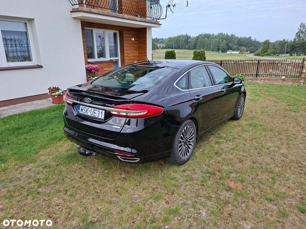 Ford Fusion - 4