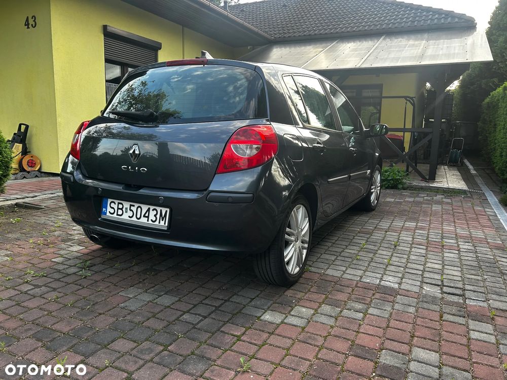 Renault Clio - 3
