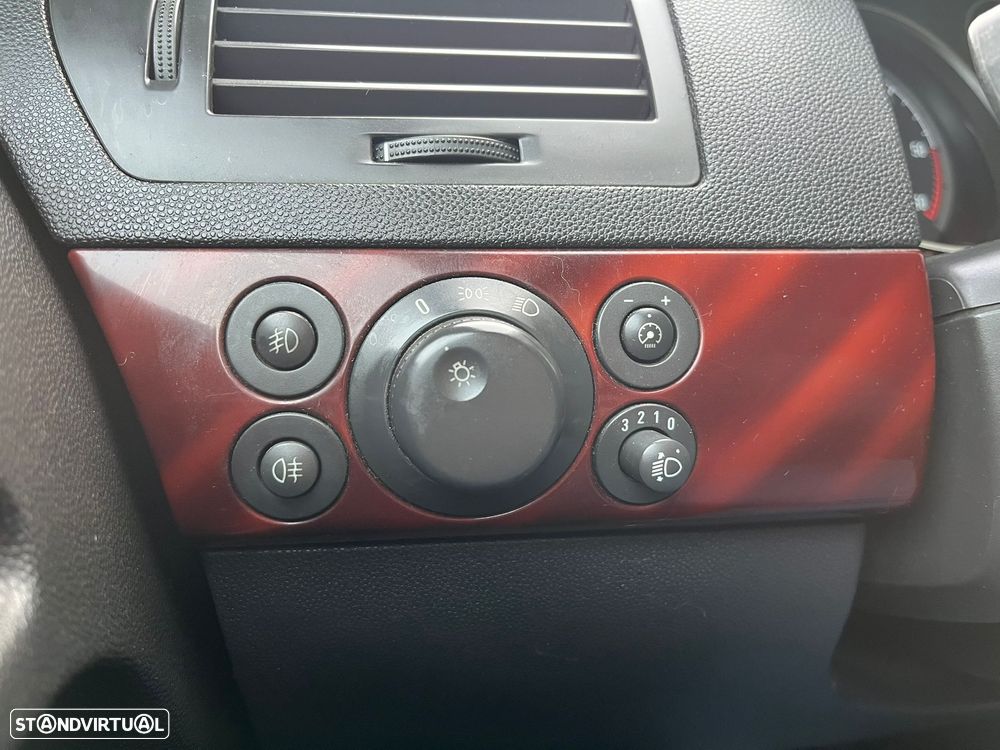 Opel Astra 1.7 CDTi Elegance - 20