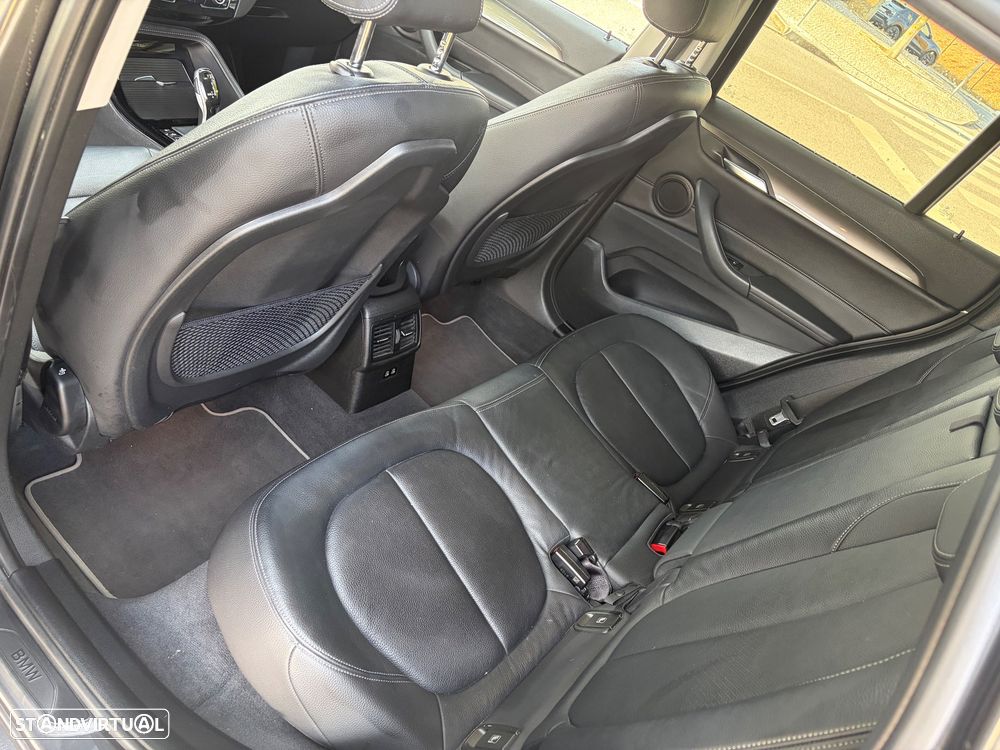 BMW X1 sDrive18d Pack Desportivo M - 21