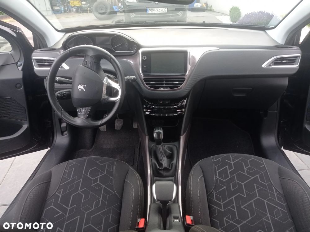 Peugeot 2008 PureTech 82 Style - 21